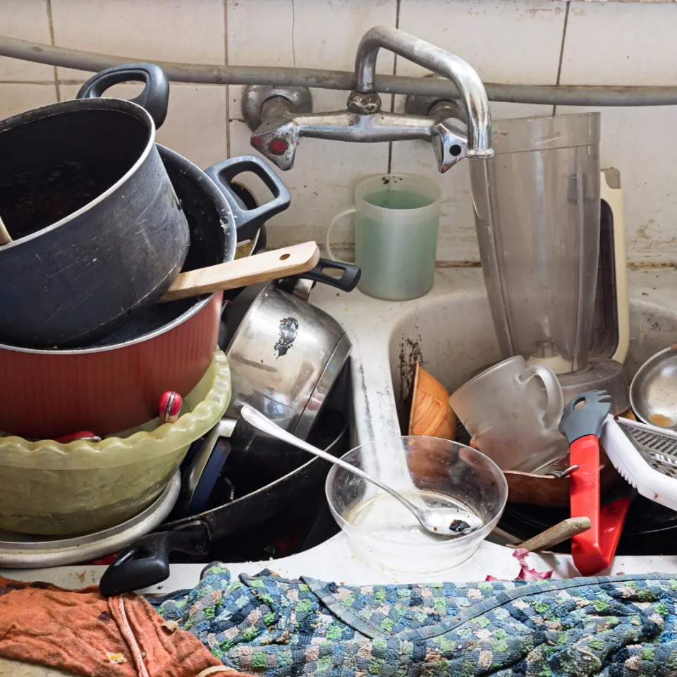 How to Deal with a Tenant’s Goods left after the Termination of a Commercial Lease?